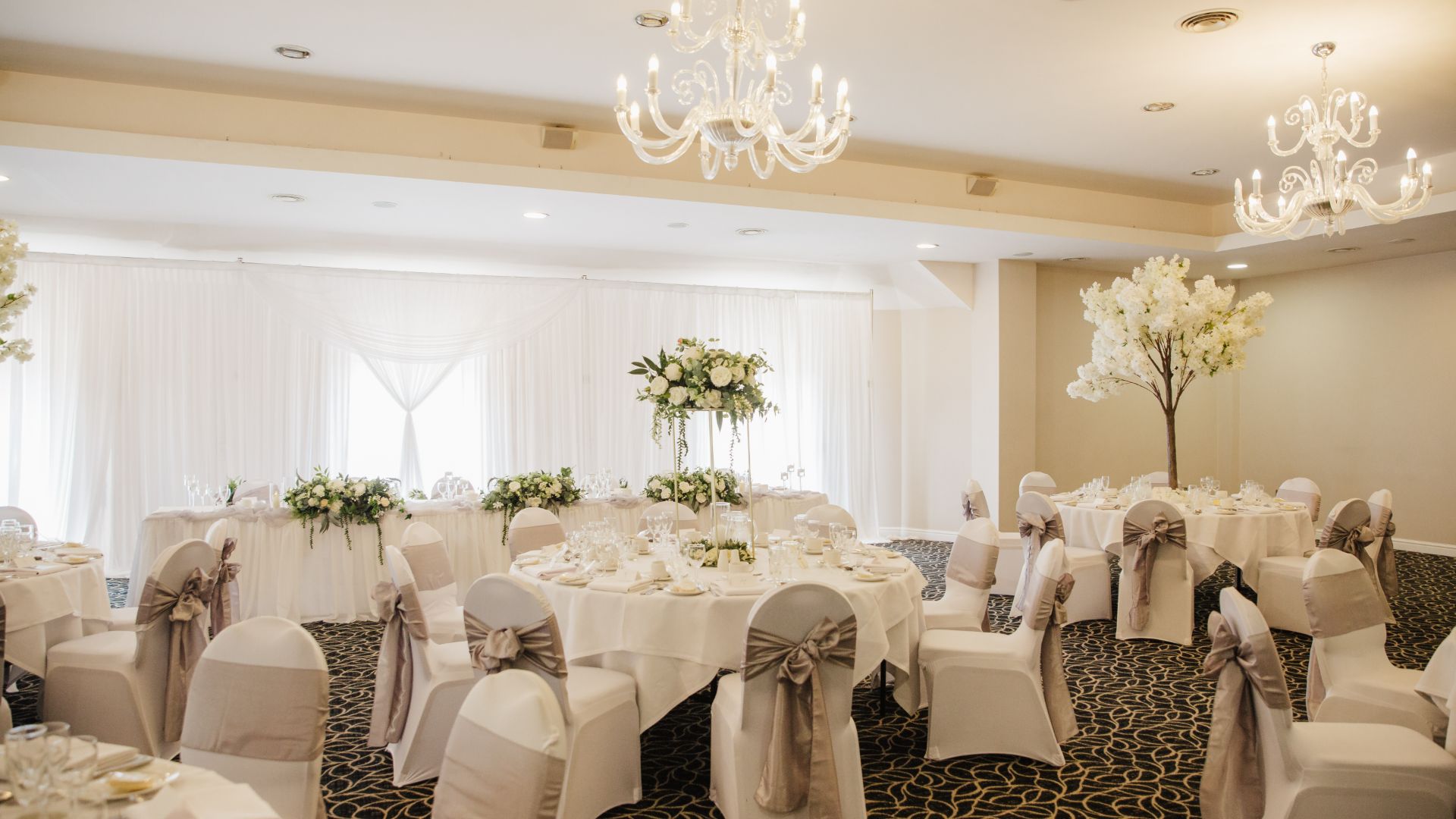 Sketchley-Grange-Grove-Suite_1920x1080